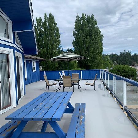 Metchosin Beach House ビクトリア エクステリア 写真